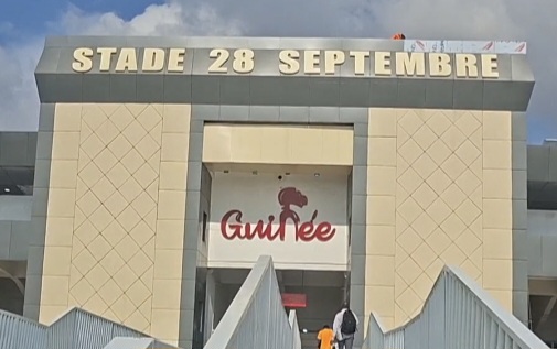 Stade du 28 septembre : son inauguration reportée à une date ultérieure mais reste tout de même fonctionnel.