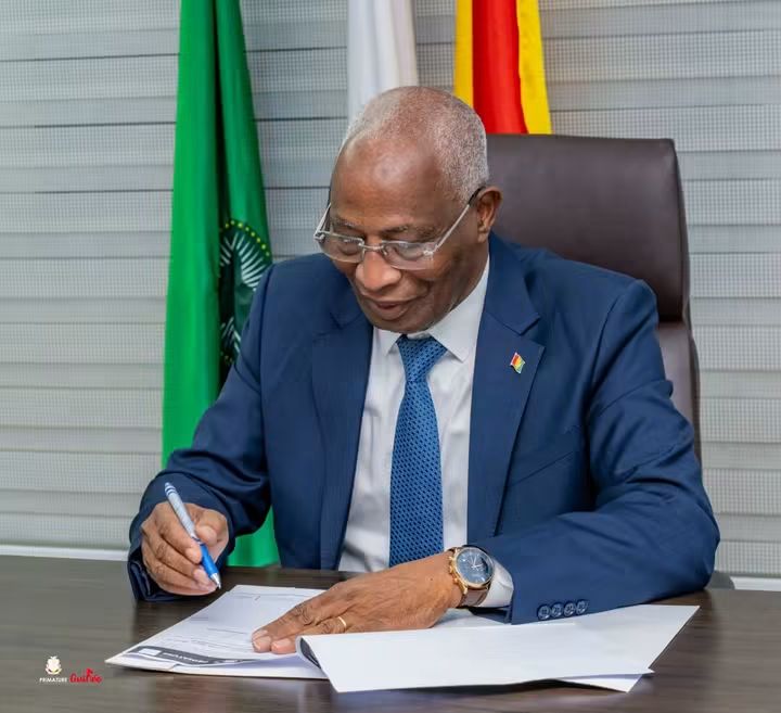 CAN 2032 ET 2036 : LE PREMIER MINISTRE SIGNE OFFICIELLEMENT LA CANDIDATURE DE LA GUINÉE